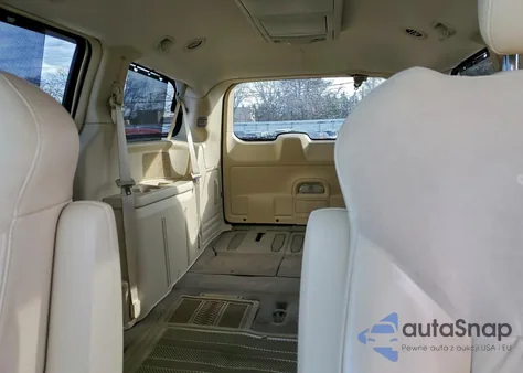 2010 Chrysler Town & Country Limited из США, поврежденный, VIN 2A4RR7DX3AR501852